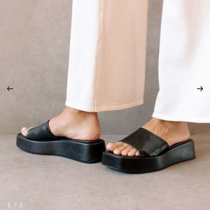 Alohas black vegan chunky sandals